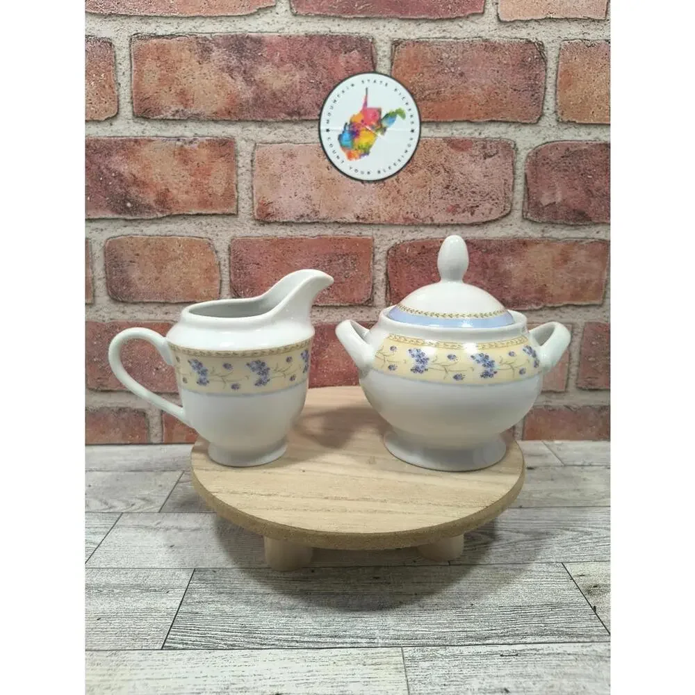 Heritage Mint Enchanted Garden Covered Sugar Bowl and Creamer Set Vintage